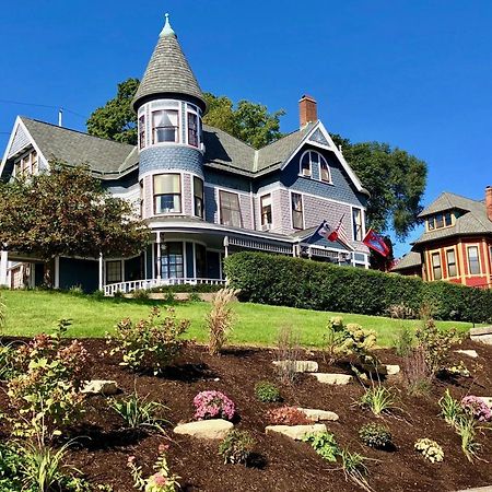 The Hancock House Bed & Breakfast Inn Dubuque Exteriör bild